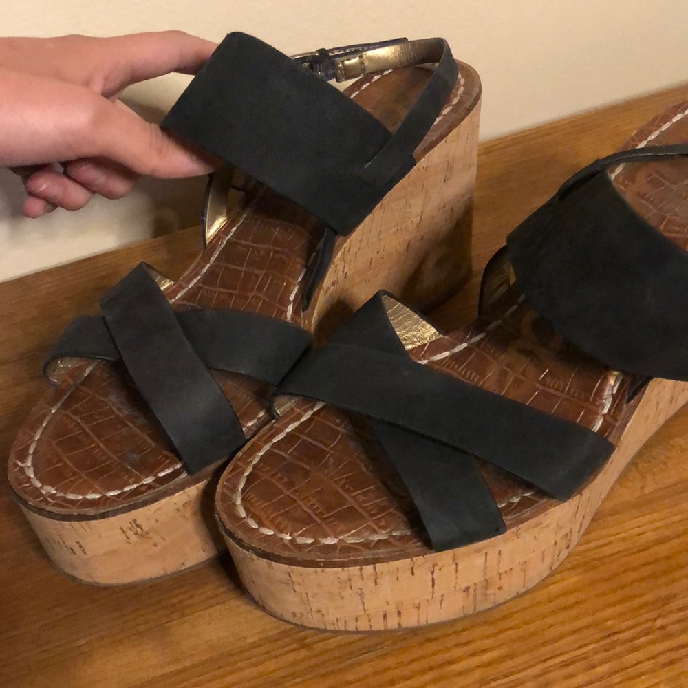 Black cork wedges